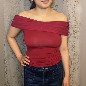 Reformation Red Off Shoulder Stretch Top Size M